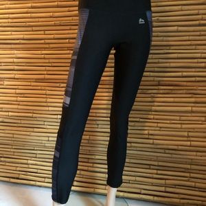 Athletic leggings